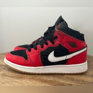 Air Jordan boys size 5.5y